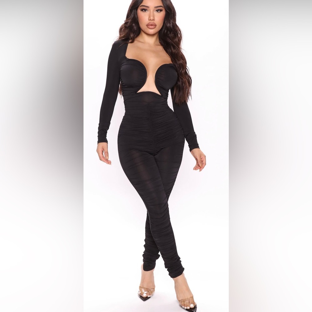BRAND NEW Jadore Fancy Black Bella Bella Jumpsuit Size M